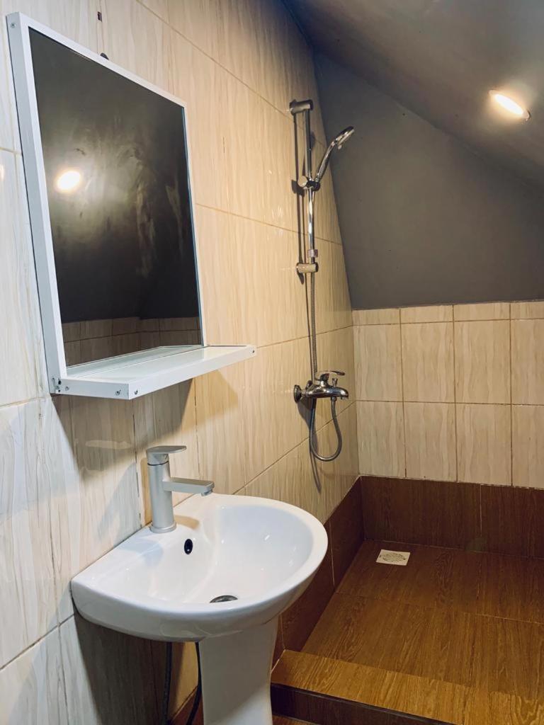 Lazy Beach House Kiwengwa  Phòng bức ảnh
